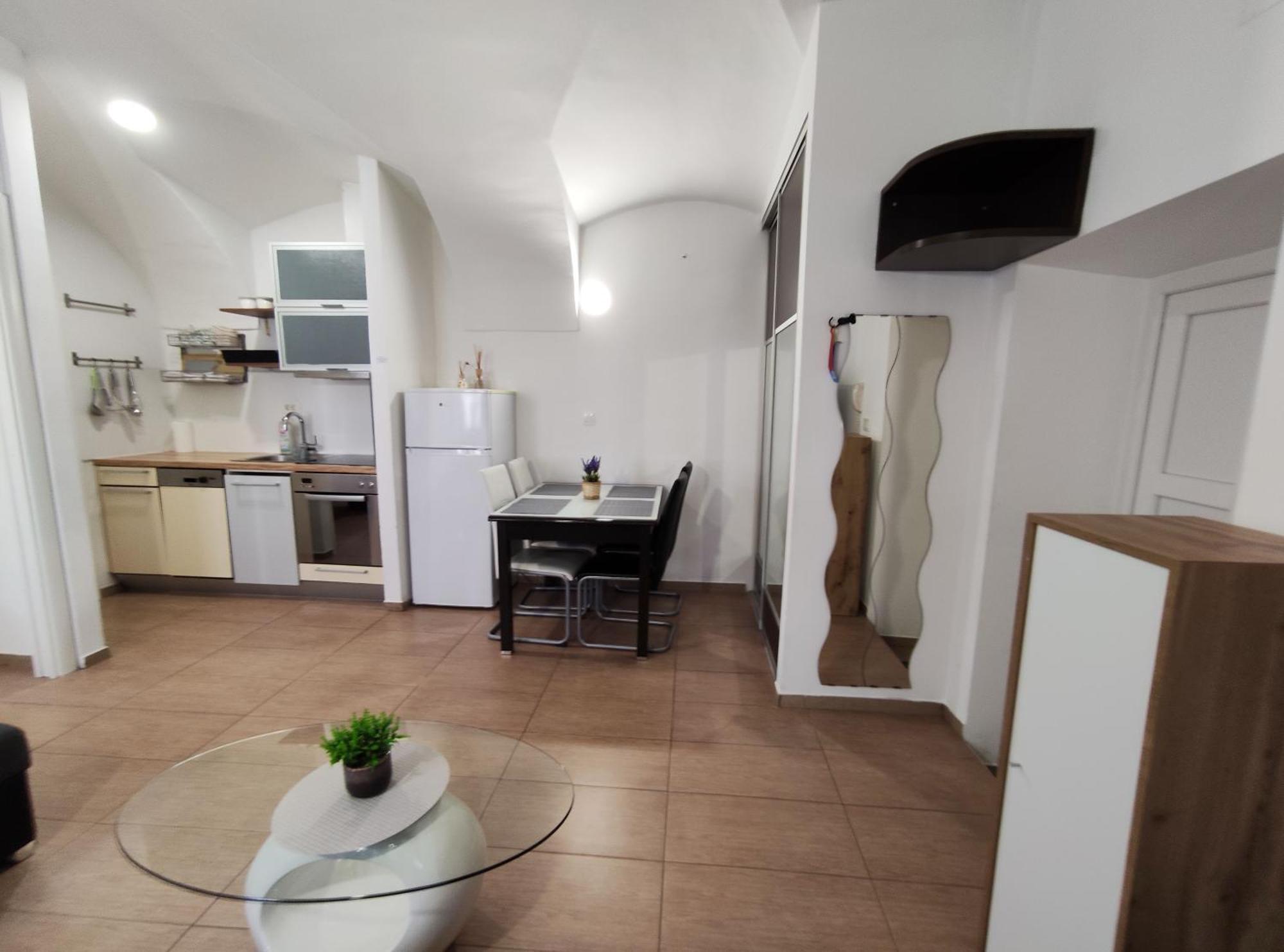 Studio Apartment Sisters 3-4 Lublana Zewnętrze zdjęcie
